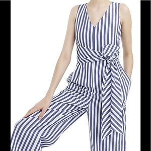 J. Crew ✨NWTs✨ Lighthouse Stripe  Poplin V-Neck